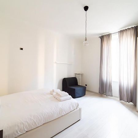 Hbhall Sempione Apartment Milão Exterior foto